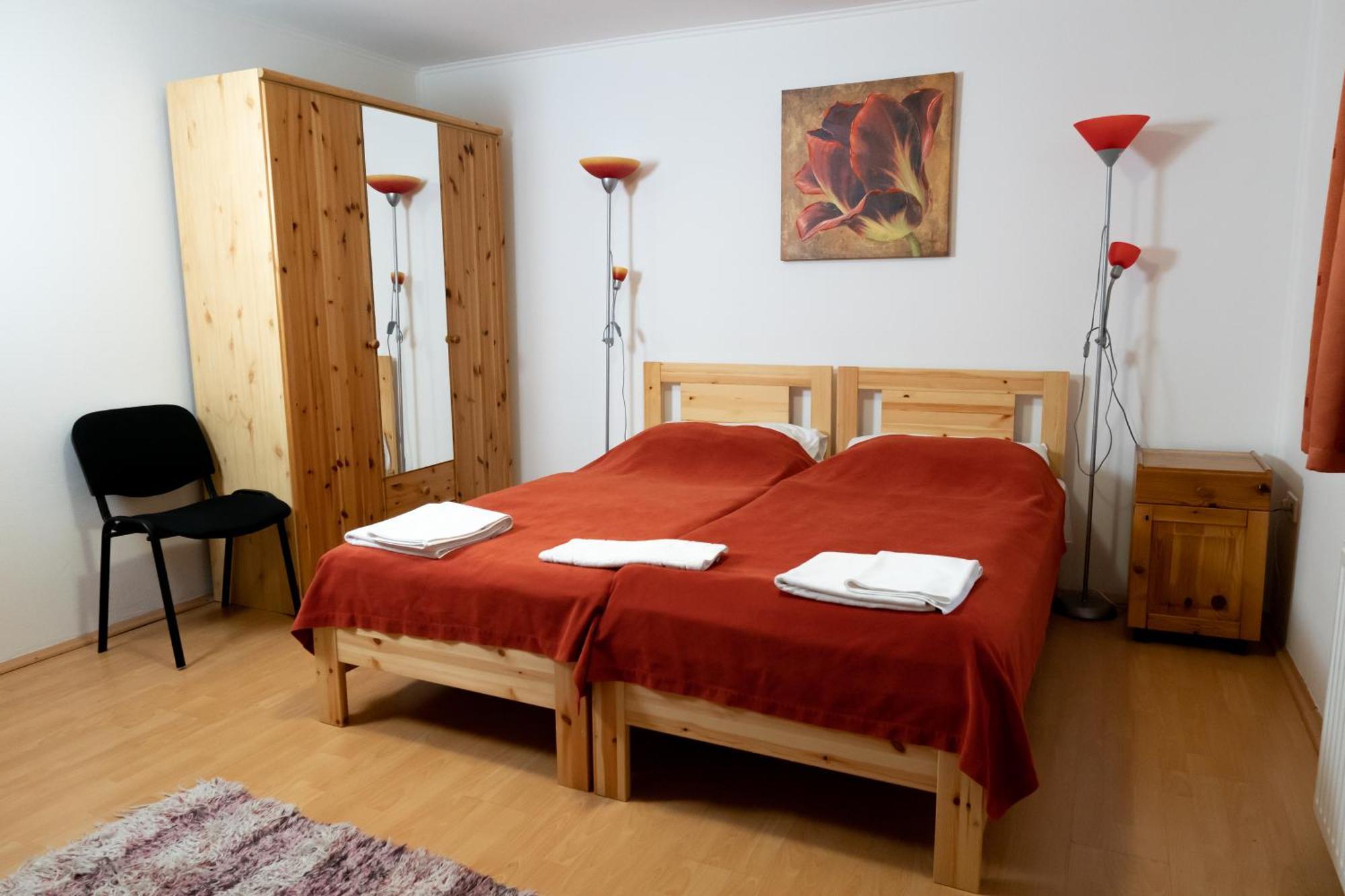 Liszt Apartman Pecs Exterior photo